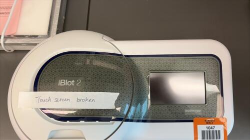 Invitrogen iBlot 2 Gel Transfer Device