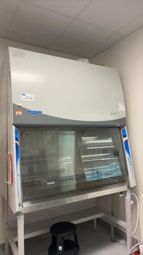 Labconco Logic+ Class II A2 Biosafety Cabinet 4ft