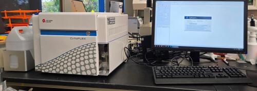 Beckman Coulter CytoFLEX Flow Cytometer, 3 Lasers (638, 405, 488 nm)