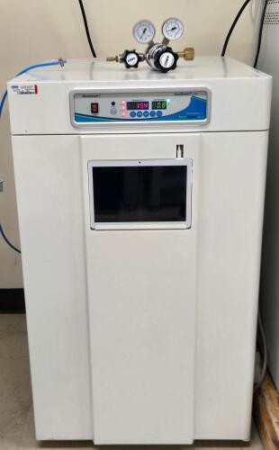 Benchmark SureTherm 180 CO2 Incubator