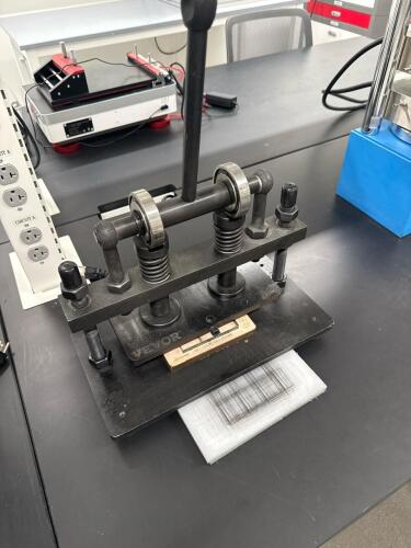 Vevor Manual Laboratory Plate Press
