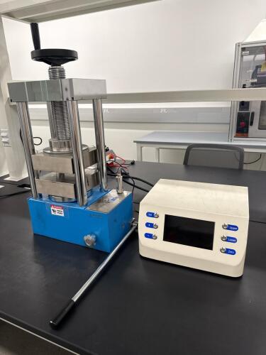 MSE Supplies LLC PR0309 60-Ton Heated Lab Press