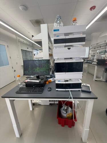 Agilent 1260 Infinity II HPLC System with DAD, MCT