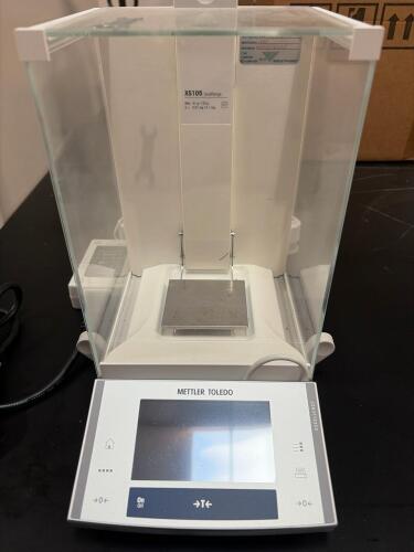 Mettler Toledo XS105DU Analytical Balance