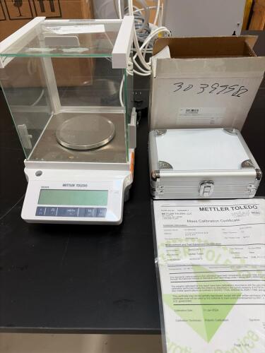 Mettler Toledo ME403E Balance