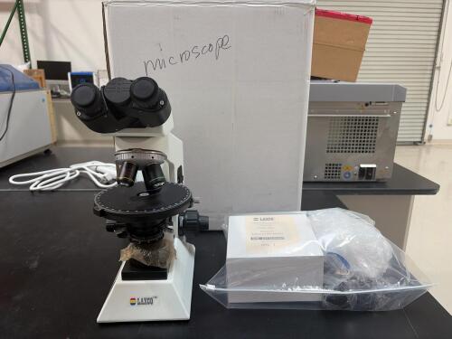 Laxco Polarizing Microscope with SeBaCam10C-031576 Digital Camera, Infinity Optical System, 4X-40X Objectives