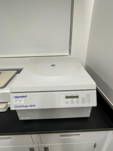 Eppendorf Centrifuge 5810 Benchtop, 13,400 RPM, 4-Place Swing Rotor, S/N 5810 00865, Calibrated 2024
