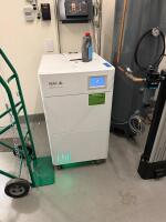 Peak Scientific Genius XE70 230V Laboratory Nitrogen Generator