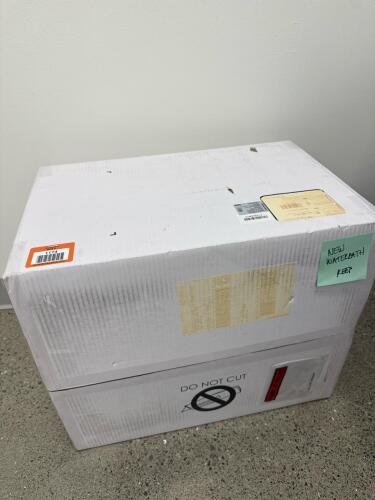 NEW, PolyScience WBE10A11B Laboratory Water Bath